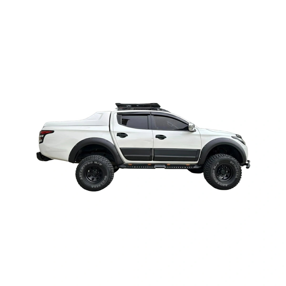 Kit de Molduras de Carrocería Apex Aero Design de 4 Piezas (Negro Brillante) – Protección y Estilo para Mitsubishi L200 (2015-2018)