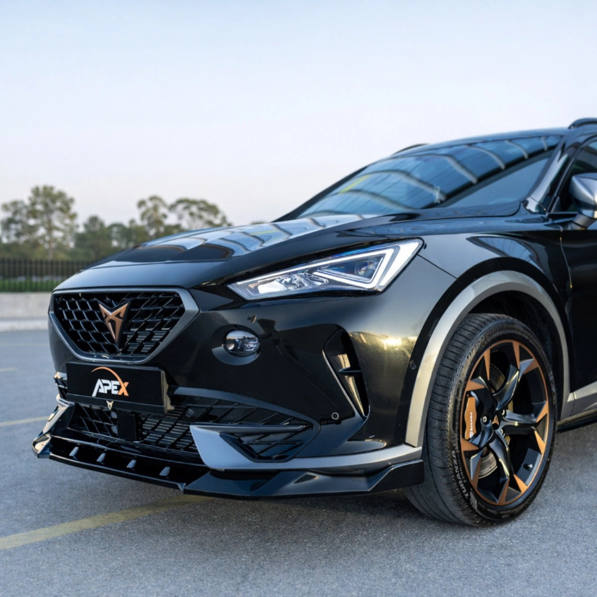 Splitter Delantero Apex Aero Design (ABS Negro Brillante) – Estilo Deportivo para Cupra Formentor (2020-2024)