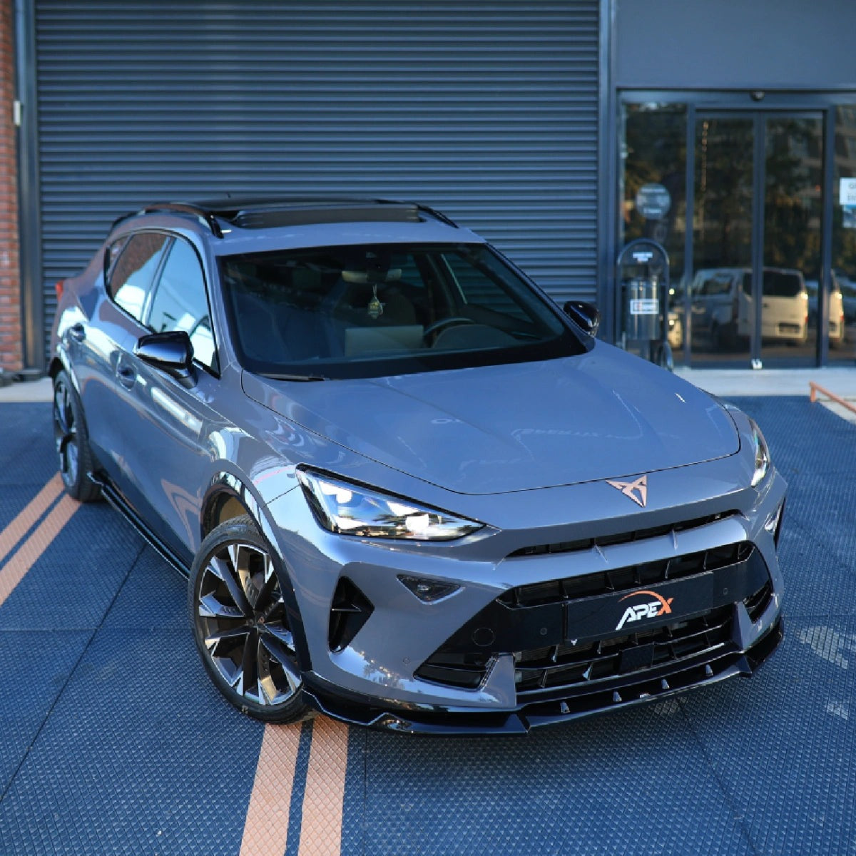 Splitter Delantero Apex Aero Design (Negro Brillante) – Labio Deportivo Aerodinámico para Cupra Formentor 2024+