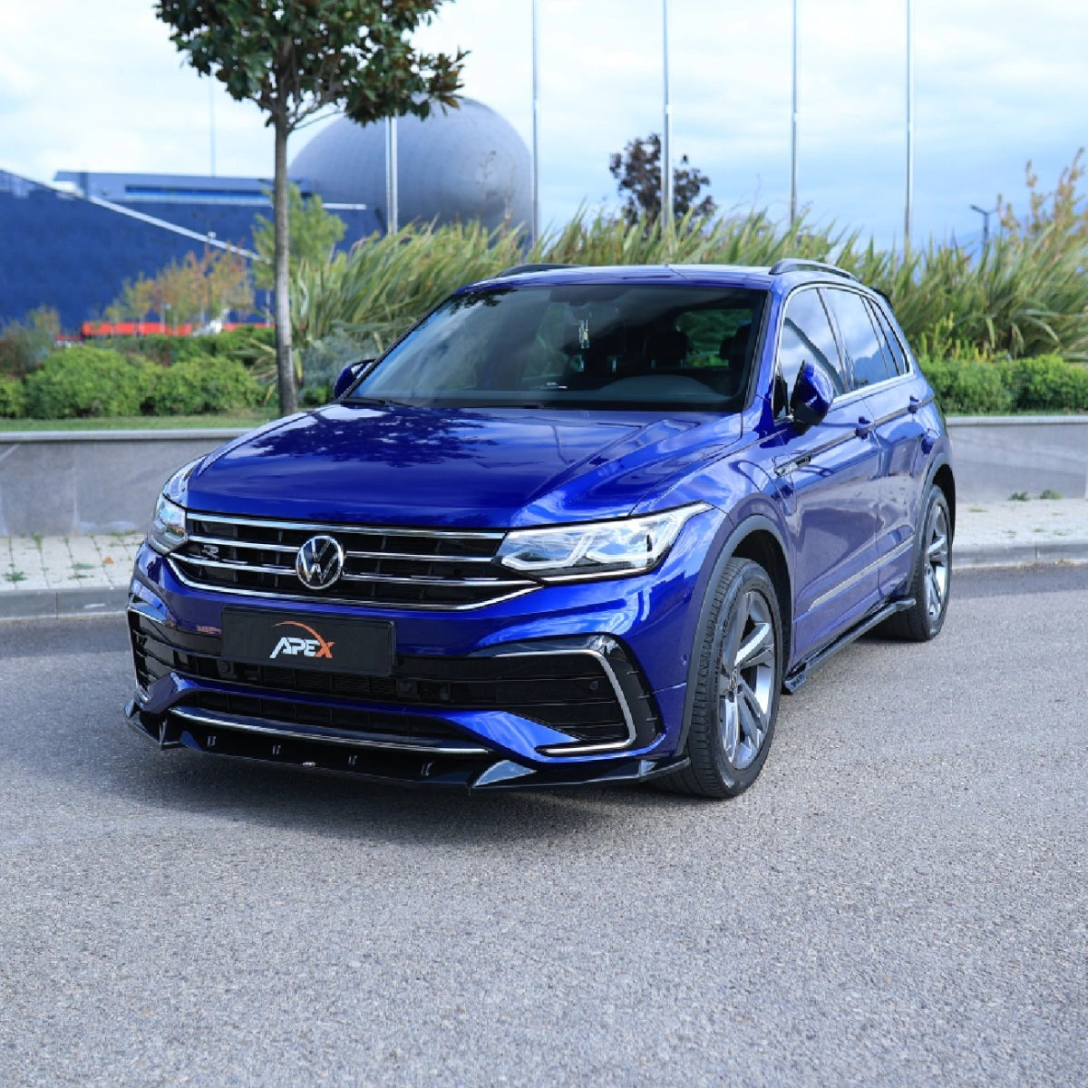 Apex Aero Design Front Splitter (Gloss Black ABS) – Sport Styling for Volkswagen Tiguan R-Line Mk2 Facelift (2020-2024)
