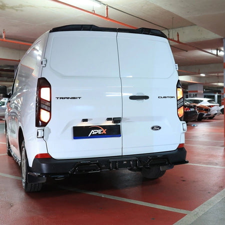 Extensión de Parachoques Trasero Apex Aero Design (Negro Brillante) – Estilo Deportivo para Ford Transit Custom Mk2 (2023+)